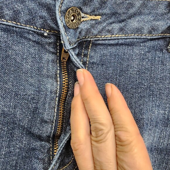 Cato Shorts Womens 18 Blue Stretch Mid Rise Denim Jean *GUC* - Picture 2 of 13